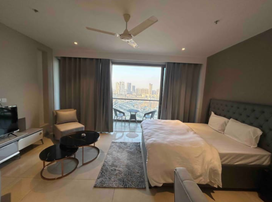 The Trenzy Home : Elegant 3