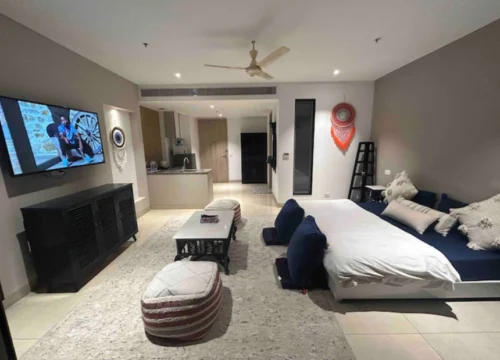 The Trenzy home : The Antique