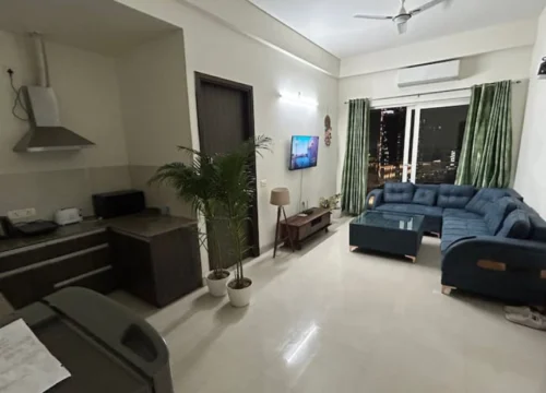 Restriction Free Apartment With Skyline View 2